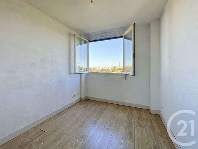Appartement T3 &agrave; louer - 3 pi&egrave;ces - 64,12 m2 - Venissieux - 69 - RHONE-ALPES