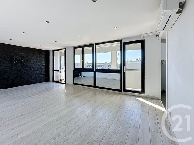 Appartement T3 &agrave; louer - 3 pi&egrave;ces - 64,12 m2 - Venissieux - 69 - RHONE-ALPES