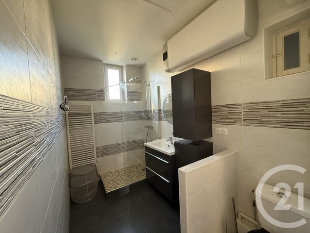 Appartement T2 &agrave; louer - 2 pi&egrave;ces - 36,06 m2 - Venissieux - 69 - RHONE-ALPES