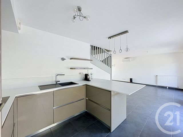 Maison &agrave; vendre - 6 pi&egrave;ces - 120 m2 - Chassieu - 69 - RHONE-ALPES