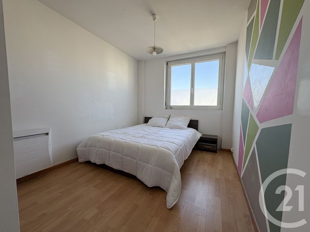 Appartement T4 &agrave; louer - 4 pi&egrave;ces - 64,66 m2 - Venissieux - 69 - RHONE-ALPES