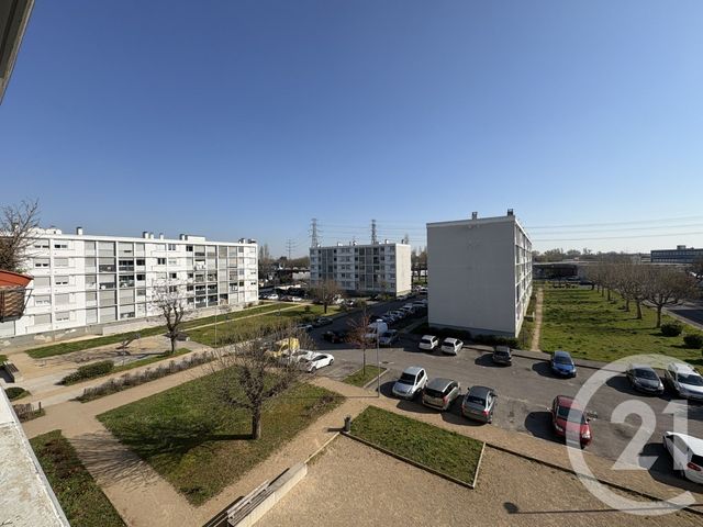 Appartement T4 &agrave; louer - 4 pi&egrave;ces - 64,66 m2 - Venissieux - 69 - RHONE-ALPES