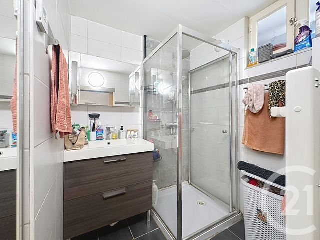Appartement F3 &agrave; vendre - 3 pi&egrave;ces - 64,90 m2 - Feyzin - 69 - RHONE-ALPES
