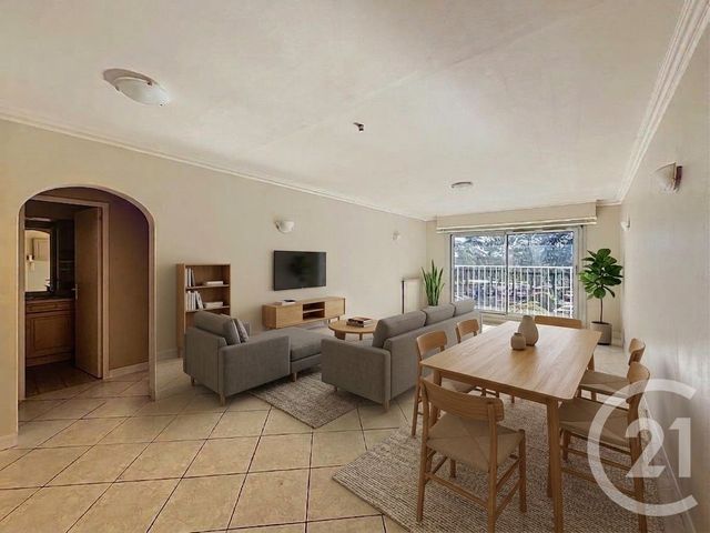 Appartement 4 pièces 79 m² · à Vénissieux · 79 m² · 99 900 €