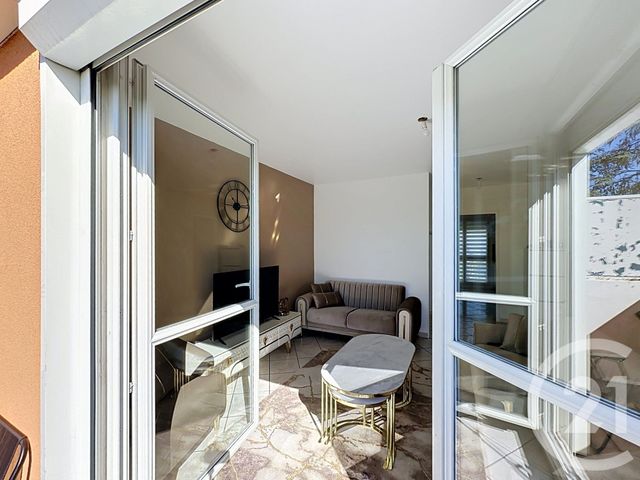 Appartement &agrave; vendre - 4 pi&egrave;ces - 76,18 m2 - St Fons - 69 - RHONE-ALPES