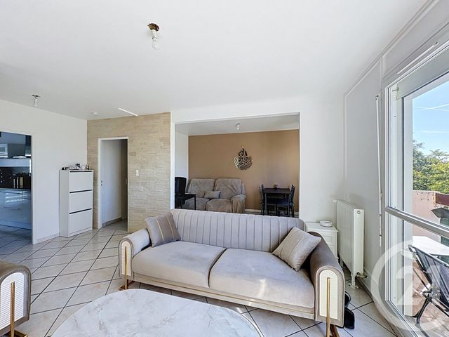 Appartement &agrave; vendre - 4 pi&egrave;ces - 76,18 m2 - St Fons - 69 - RHONE-ALPES