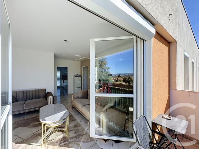 Appartement &agrave; vendre - 4 pi&egrave;ces - 76,18 m2 - St Fons - 69 - RHONE-ALPES