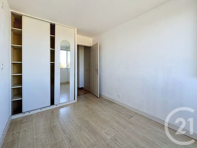 Appartement T3 &agrave; louer - 3 pi&egrave;ces - 64,12 m2 - Venissieux - 69 - RHONE-ALPES