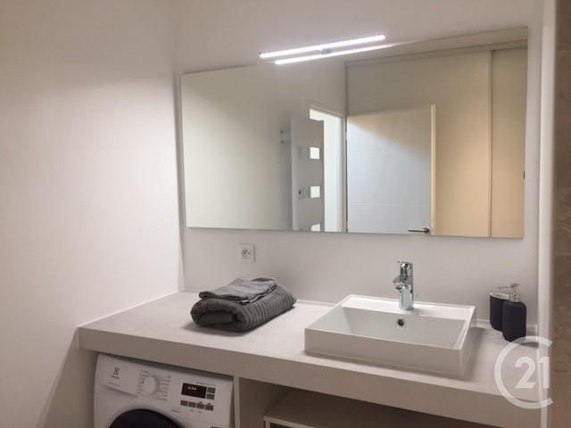 Appartement T2 &agrave; louer - 2 pi&egrave;ces - 60 m2 - Heyrieux - 38 - RHONE-ALPES