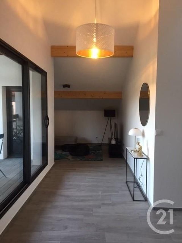 Appartement T2 &agrave; louer - 2 pi&egrave;ces - 60 m2 - Heyrieux - 38 - RHONE-ALPES
