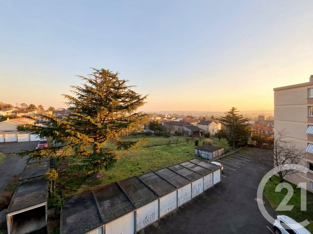 Appartement F4 &agrave; vendre - 3 pi&egrave;ces - 78 m2 - Grigny - 69 - RHONE-ALPES