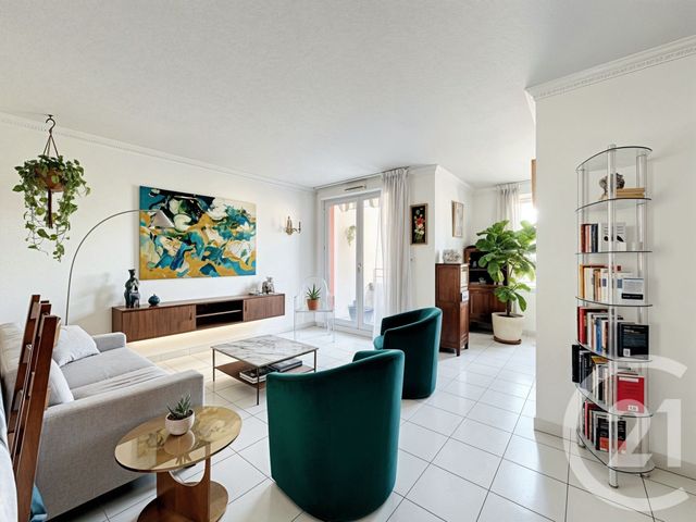 Appartement F4 &agrave; vendre - 5 pi&egrave;ces - 96 m2 - Grigny - 69 - RHONE-ALPES