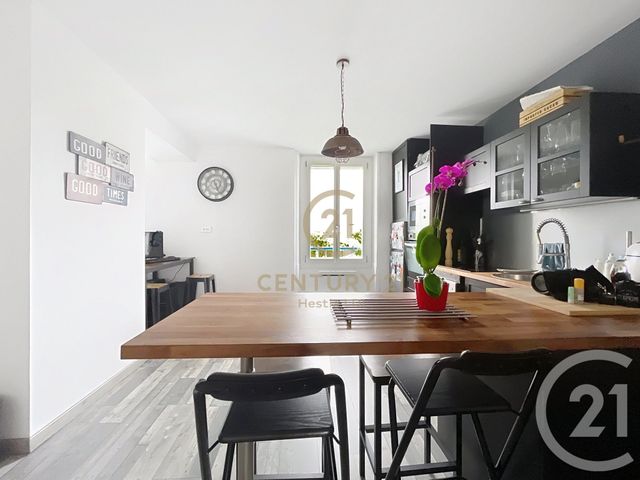 Appartement T3 à vendre - 3 pièces - 61 m2 - Grigny - 69 - RHONE-ALPES