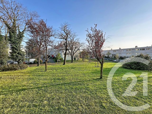 Appartement F4 &agrave; vendre - 4 pi&egrave;ces - 74,43 m2 - Grigny - 69 - RHONE-ALPES