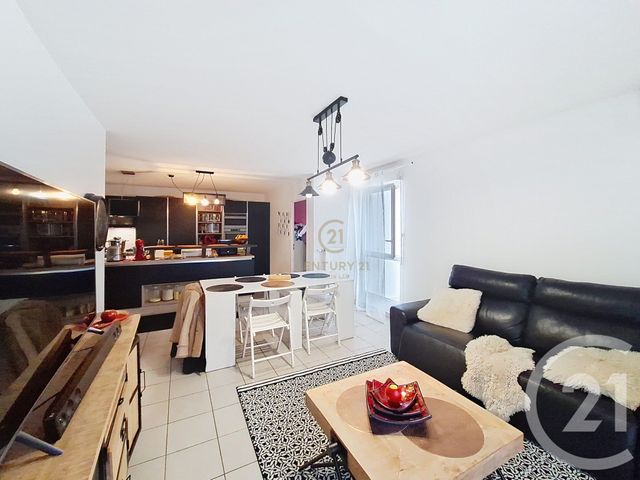 Appartement F5 &agrave; vendre - 5 pi&egrave;ces - 93 m2 - Givors - 69 - RHONE-ALPES