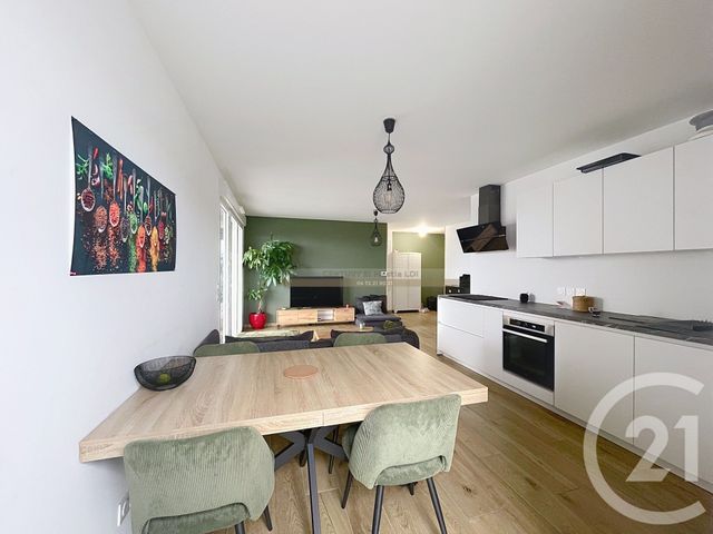 Appartement &agrave; vendre - 4 pi&egrave;ces - 80,80 m2 - Decines Charpieu - 69 - RHONE-ALPES