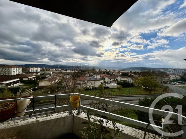 Appartement F3 à louer - 3 pièces - 66,70 m2 - Grigny - 69 - RHONE-ALPES