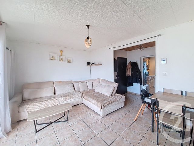 Appartement F4 &agrave; vendre - 4 pi&egrave;ces - 75 m2 - Grigny - 69 - RHONE-ALPES