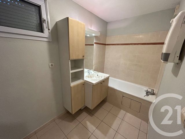 Appartement F2 &agrave; louer - 2 pi&egrave;ces - 43,02 m2 - Grigny - 69 - RHONE-ALPES