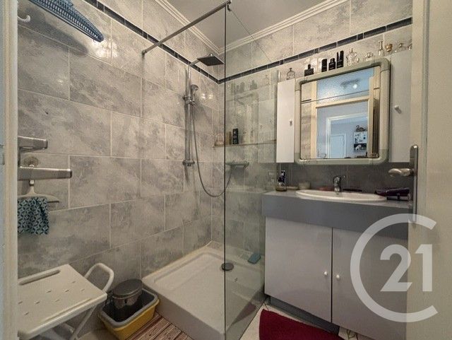 Appartement F3 &agrave; vendre - 3 pi&egrave;ces - 61,51 m2 - St Genis Laval - 69 - RHONE-ALPES