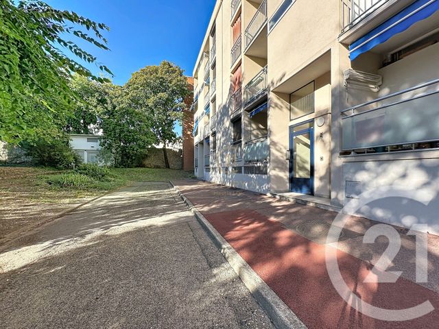 appartement - ST GENIS LAVAL - 69