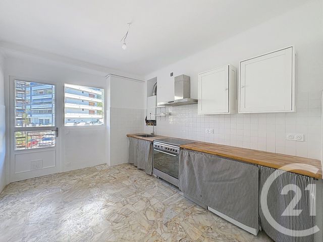 Appartement F4 à louer - 4 pièces - 117,33 m2 - Ajaccio - 201 - CORSE