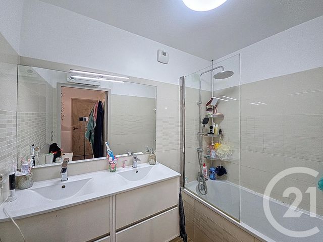 Appartement F3 à vendre - 3 pièces - 69,76 m2 - Sarrola Carcopino - 201 - CORSE