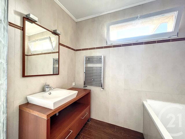 Appartement F5 &agrave; louer - 5 pi&egrave;ces - 95 m2 - Ajaccio - 201 - CORSE