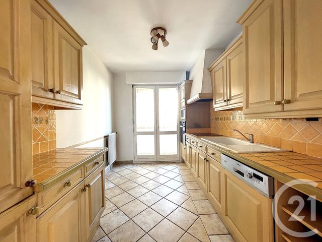 Appartement F5 &agrave; louer - 5 pi&egrave;ces - 95 m2 - Ajaccio - 201 - CORSE