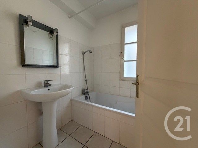 Appartement F3 &agrave; louer - 3 pi&egrave;ces - 60,79 m2 - Ajaccio - 201 - CORSE