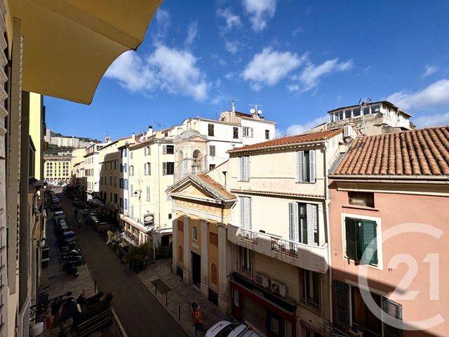 Appartement T3 &agrave; louer - 3 pi&egrave;ces - 62,25 m2 - Ajaccio - 201 - CORSE