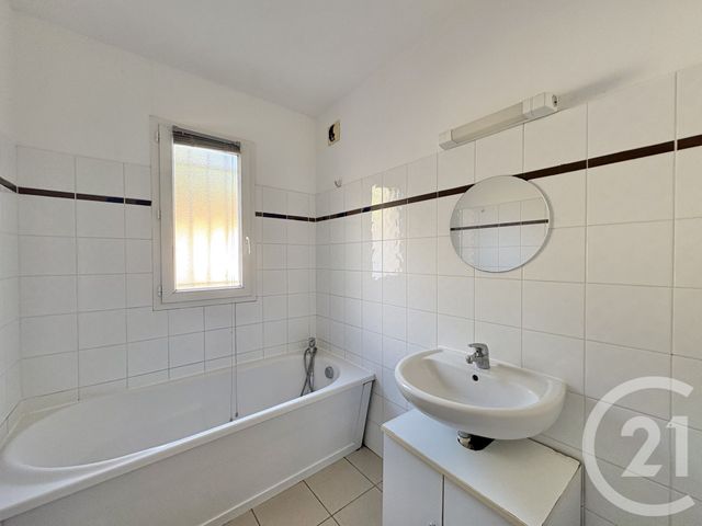 Appartement F2 &agrave; louer - 2 pi&egrave;ces - 48 m2 - Ajaccio - 201 - CORSE