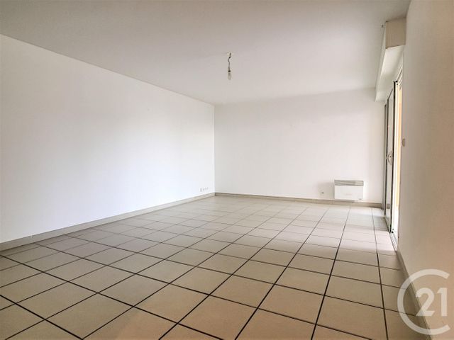 Appartement F3 &agrave; louer - 3 pi&egrave;ces - 75 m2 - Ajaccio - 201 - CORSE