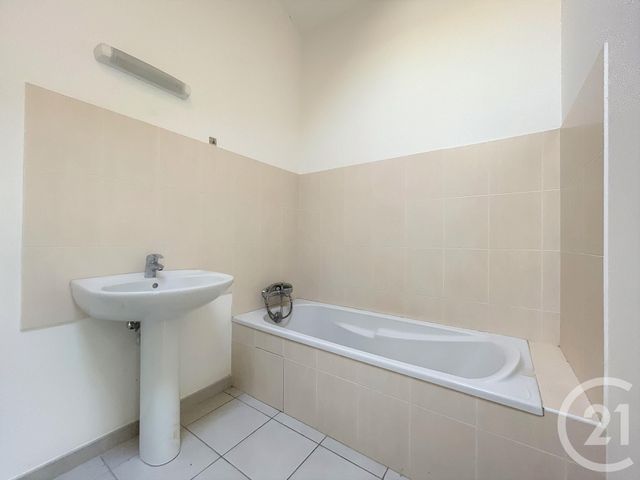 Appartement F3 &agrave; louer - 3 pi&egrave;ces - 68 m2 - Moca Croce - 201 - CORSE