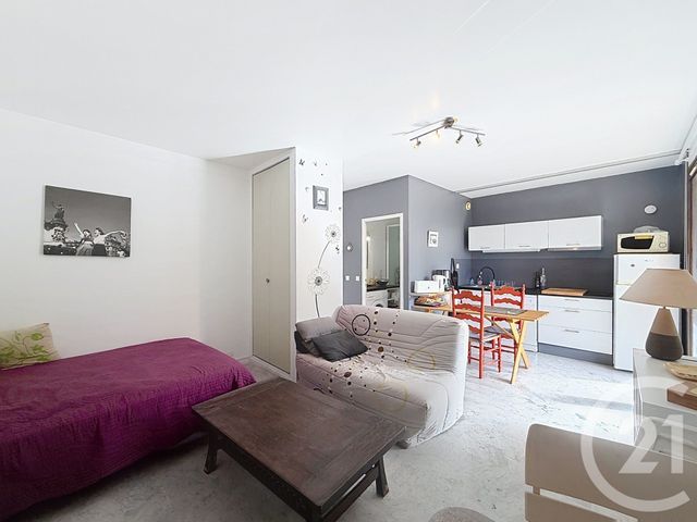 Appartement Studio &agrave; louer - 1 pi&egrave;ce - 25,52 m2 - Ajaccio - 201 - CORSE