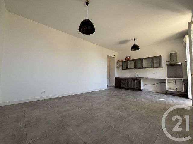 Appartement &agrave; louer - 3 pi&egrave;ces - 84,42 m2 - Ajaccio - 201 - CORSE