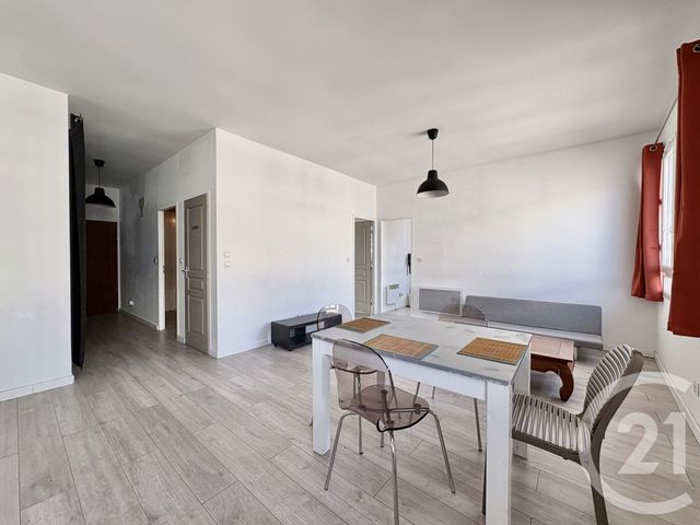 Appartement T3 &agrave; louer - 3 pi&egrave;ces - 68,75 m2 - Ajaccio - 201 - CORSE