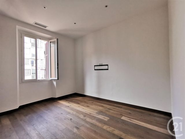 Appartement F3 &agrave; louer - 3 pi&egrave;ces - 55,04 m2 - Ajaccio - 201 - CORSE