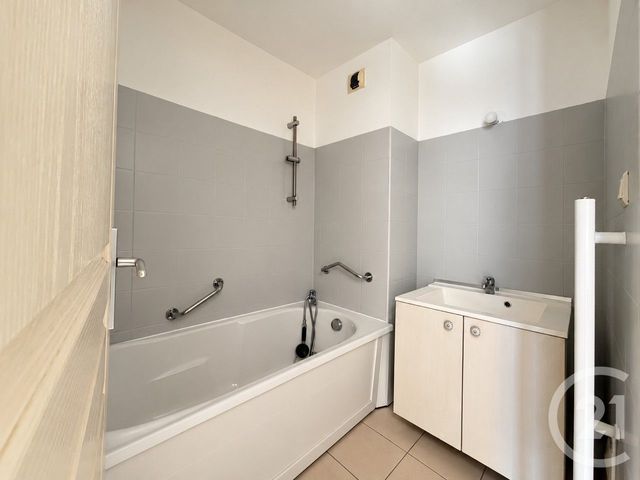 Appartement F2 &agrave; louer - 2 pi&egrave;ces - 48 m2 - Ajaccio - 201 - CORSE