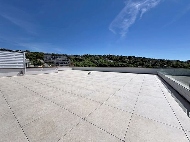 Appartement F4 &agrave; vendre - 4 pi&egrave;ces - 175 m2 - Pietrosella - 201 - CORSE