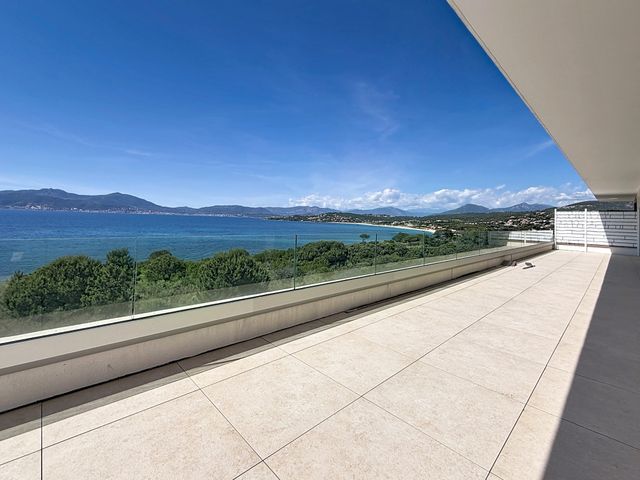 Appartement F4 &agrave; vendre - 4 pi&egrave;ces - 175 m2 - Pietrosella - 201 - CORSE