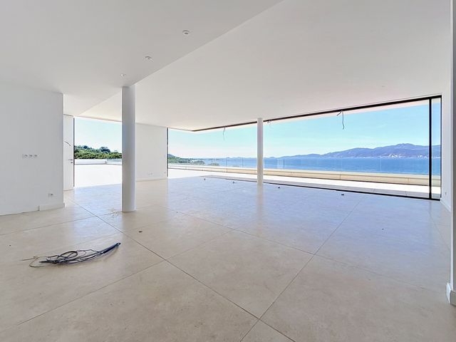 Appartement F4 &agrave; vendre - 4 pi&egrave;ces - 175 m2 - Pietrosella - 201 - CORSE