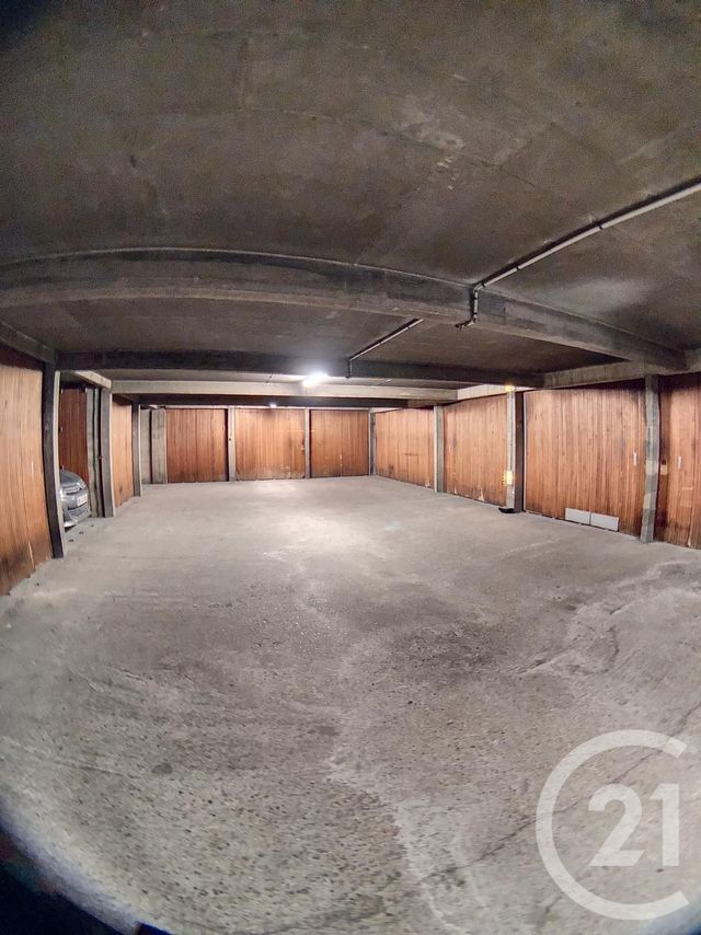 Parking à louer - 15 m2 - Paris - 75013 - ILE-DE-FRANCE