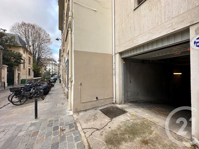 Parking à louer - 12 m2 - Paris - 75014 - ILE-DE-FRANCE