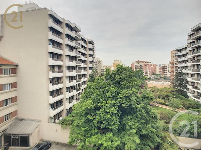 Appartement F3 &agrave; louer - 3 pi&egrave;ces - 70 m2 - Le Kremlin Bicetre - 94 - ILE-DE-FRANCE