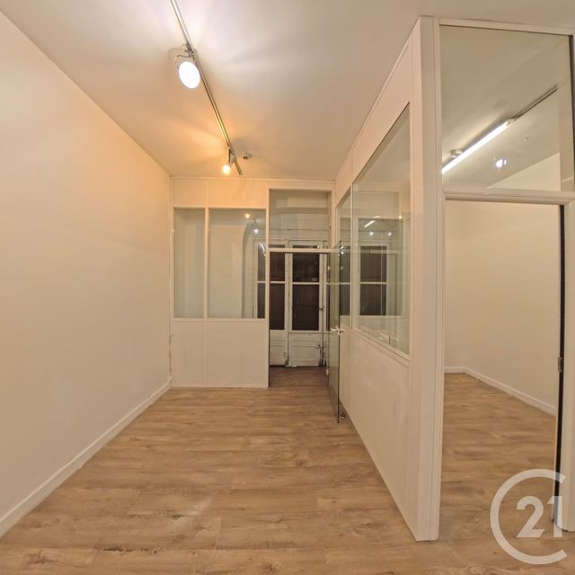 Murs à vendre à vendre - 61.0 m2 - 75 - Paris