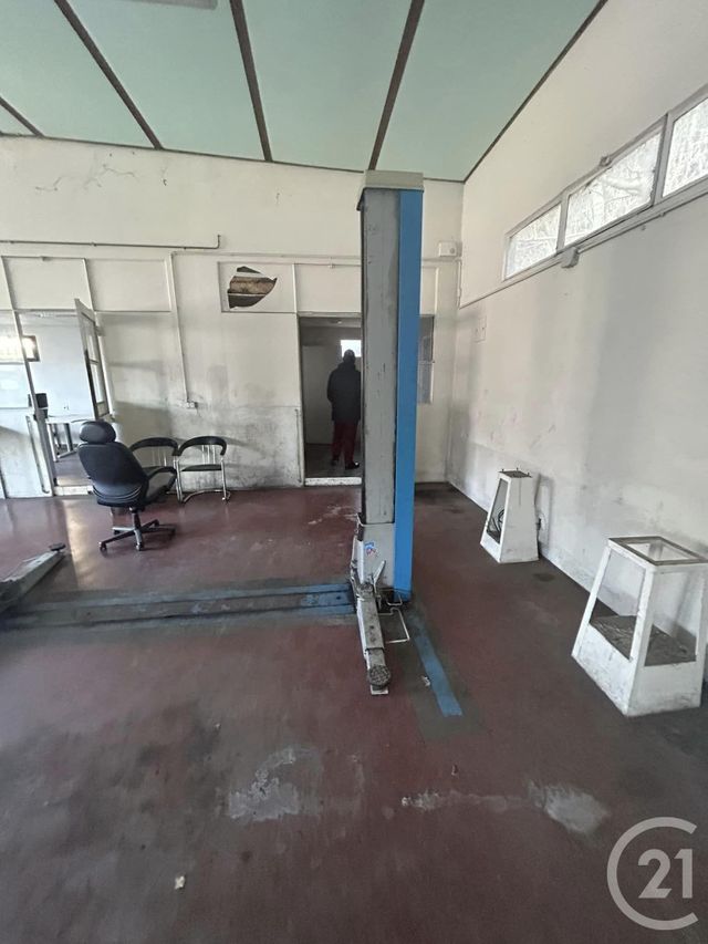 Maison &agrave; louer - 5 pi&egrave;ces - 450 m2 - Bernay - 27 - HAUTE-NORMANDIE