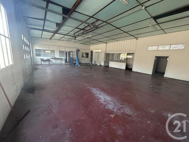 Maison &agrave; louer - 5 pi&egrave;ces - 450 m2 - Bernay - 27 - HAUTE-NORMANDIE