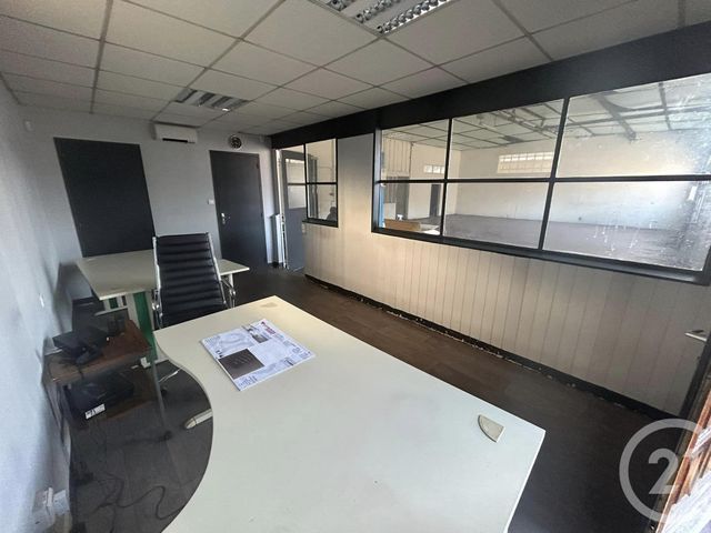 Maison &agrave; louer - 5 pi&egrave;ces - 450 m2 - Bernay - 27 - HAUTE-NORMANDIE