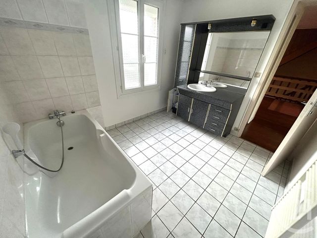 Maison &agrave; vendre - 5 pi&egrave;ces - 112 m2 - Serquigny - 27 - HAUTE-NORMANDIE